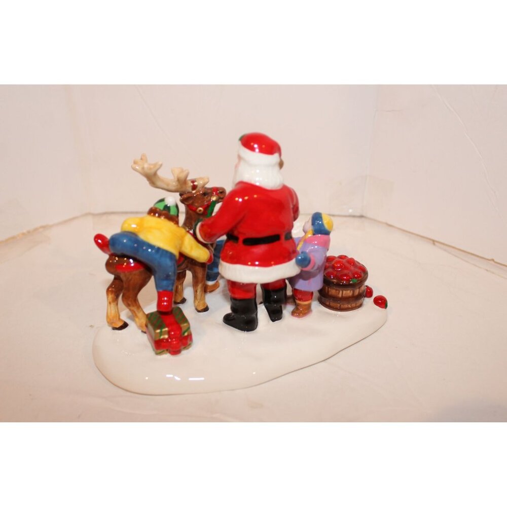 Dept 56 Snow Village - Santa Comes to Town 1999